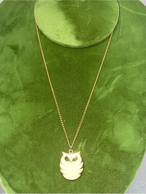 Vintage Arthur Pepper ART signed enamel owl, gold tone 16”